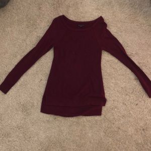 maroon sweater